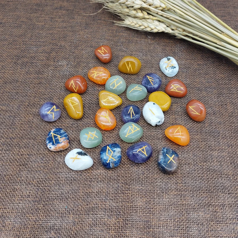 25 Runensteine 7 Chakras mit Beutel