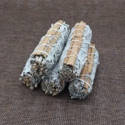 Salbeibündel mit Zimtstange